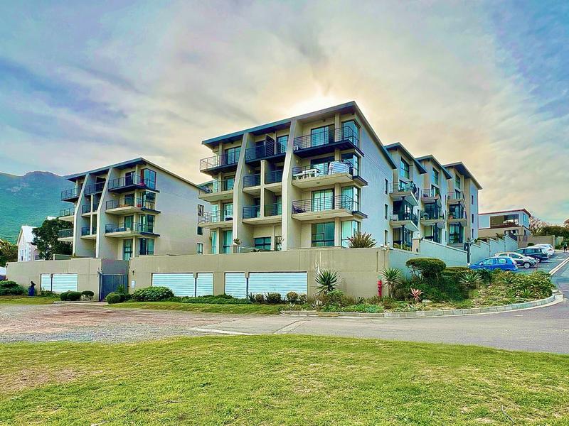 To Let 3 Bedroom Property for Rent in Beach Estate Western Cape